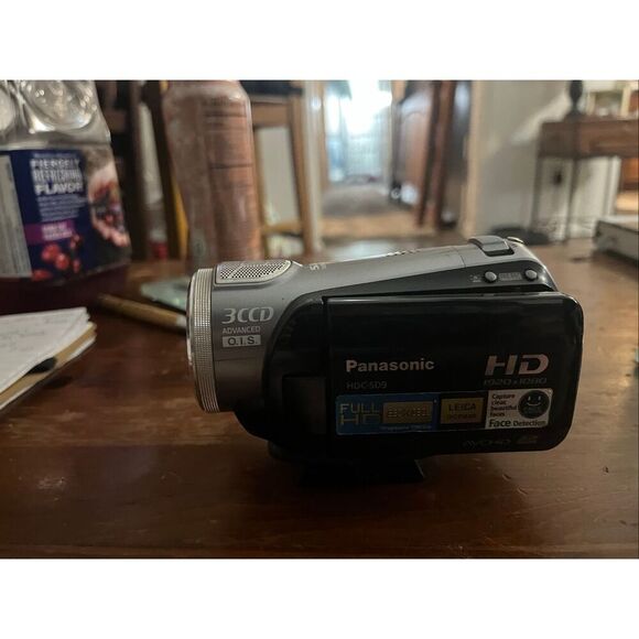 Panasonic HD SD9 Camcorder good condition - Picture 4 of 7